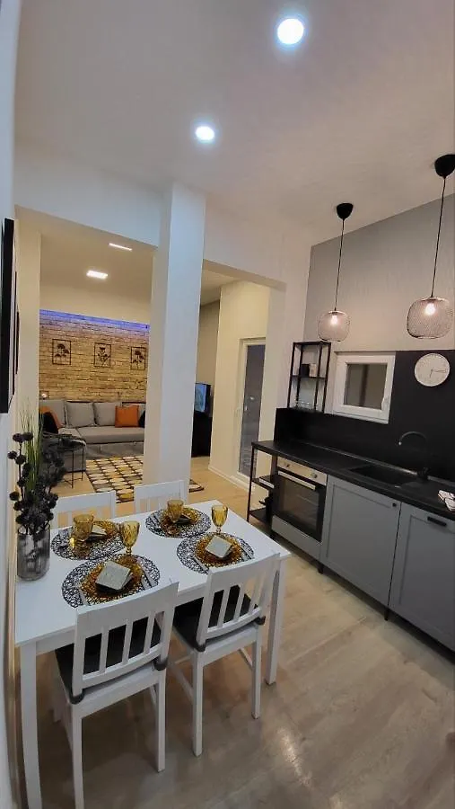 Cs14 Silver Apartment Budapest 0*,  Hungary